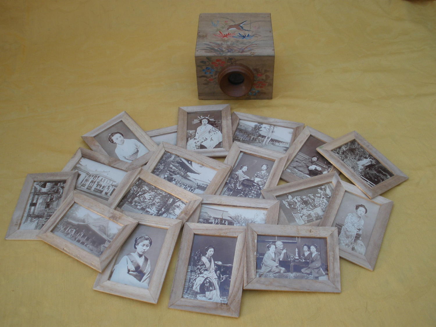 Vintage Peep Box with 18 Japanese hold light tinted CDV photos