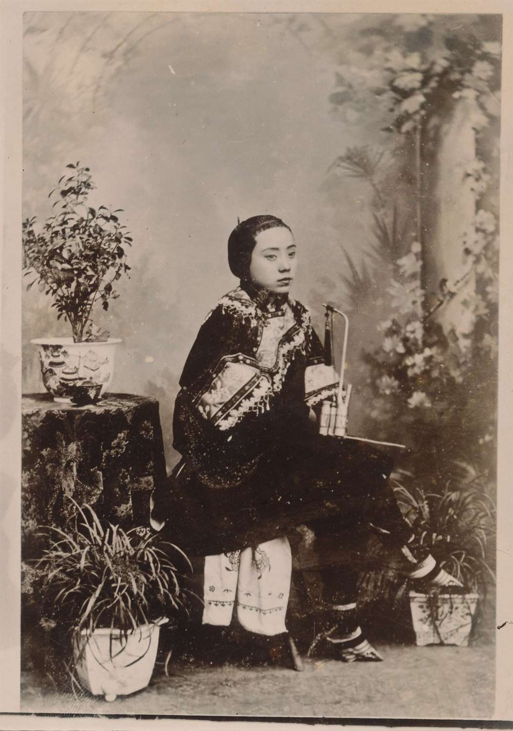 Chinese Lady with bound feet C1895